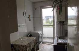 Apartament cu 3 camere, 72 mp, zona Piata Abator