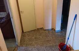 Apartament 3 camere, 79 mp, decomanadat, boxa, zona Billa