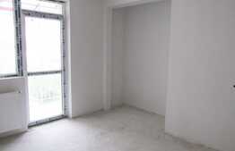 Apartament 3 camere, 65 mp, loc de parcare, zona strazii Eroilor! Semifinisat!