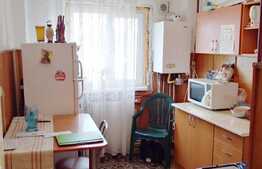 Apartament 3 camere, 65 mp, decomandat, boxa, zona strazii Aurel Vlaicu