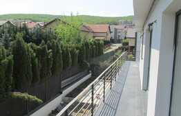 3 camere, 98 mp, semifinisat, terasa 21 mp, parcare, zona strazii Campului
