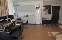 Apartament 2 camere, 44 mp, etaj intermediar, zona VIVO!