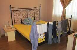 Apartament 2 camere, 44 mp, etaj intermediar, zona VIVO!