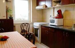 Apartament 3 camere, 63 mp, decomandat, boxa la subsol, zona strazii Izlazului