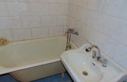 De vanzare apartament 3 camere, 38 mp, zona strazii Alverna