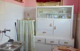 De vanzare apartament 3 camere, 38 mp, zona strazii Alverna