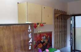 De vanzare garsoniera 11 mp, etaj intermediar, zona Casa Piratilor