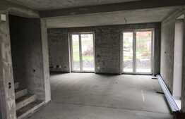 Vanzare triplex, 120 mp utili, 100 mp teren, semifinisat, zona linistita