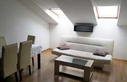 Apartament de vanzare, 2 camere, decomandat, 50 mp, sistem alarma, zona Primariei