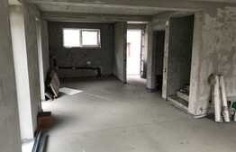 Vanzare triplex, 120 mp utili, 150 mp teren, semifinisat, zona linistita