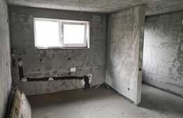 Vanzare triplex, 120 mp utili, 150 mp teren, semifinisat, zona linistita