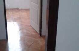 De vanzare apartament cu 3 camere, 53 mp, parcare, zona Garii