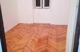 De vanzare apartament cu 3 camere, 53 mp, parcare, zona Garii