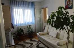 Apartament 3 camere, 65 mp, decomandat, boxa, garaj, zona strazii Dambovitei