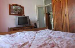 Apartament 3 camere, 65 mp, decomandat, boxa, garaj, zona strazii Dambovitei