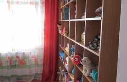 Apartament 3 camere, 70 mp, decomandat, zona Hotel Golden Tulip