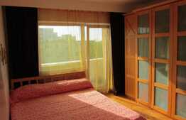 Apartament 3 camere, 70 mp, decomandat, zona Hotel Golden Tulip