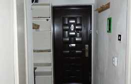 Garsoniera 30 mp, garaj, zona Spitalului de Recuperare