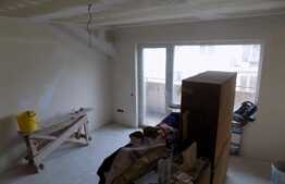 Garsoniera de 38 mp, balcon, loc de parcare! Zona strazii Eroilor!