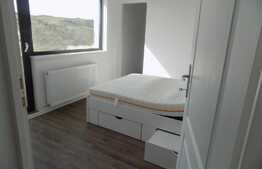 Apartament de vanzare, 3 camere, 78 mp, loc de parcare, zona Terra!