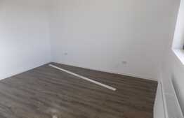 Apartament de vanzare, 3 camere, 78 mp, loc de parcare, zona Terra!