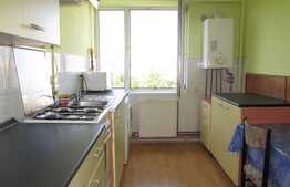 Apartament 2 camere, 55 mp, decomandat, zona strazii Brasov