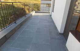 3 camere, 55 mp, terasa de 45 mp! Parcare! Zona strazii Subcetate!