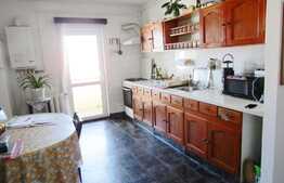 Apartament 4 camere, 87 mp, decomandat, parcare, boxa, zona strazii Fabricii 