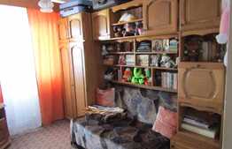 Apartament 4 camere, 87 mp, decomandat, parcare, boxa, zona strazii Fabricii 