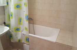 Garsoniera de vanzare, decomandata, 34 mp, loc de parcare, zona strazii Florilor