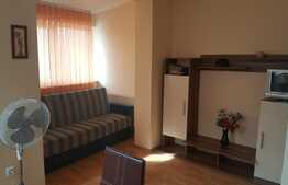 Garsoniera de vanzare, decomandata, 34 mp, loc de parcare, zona strazii Florilor