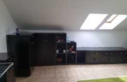 Mansarda de 65 mp, 2 camere, mobilata si utilata! Parcare! Zona strazii Eroilor!