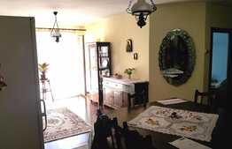 Apartament de vanzare, 2 camere, 60 mp! Parcare! Zona strazii Florilor!