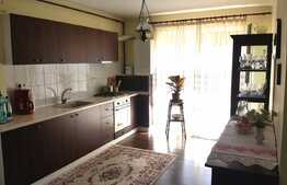 Apartament de vanzare, 2 camere, 60 mp! Parcare! Zona strazii Florilor!