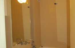 Garsoniera, 28 mp, zona strazii Parang