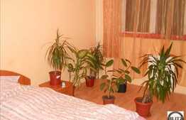 2 camere, decomandat in Dambul Rotund.