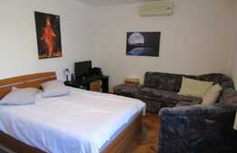 Apartament 2 camere, 56 mp, decomandat, zona Piata Zorilor