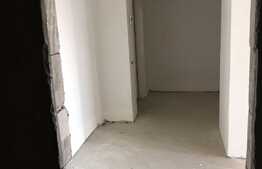 Apartament 2 camere, 43 mp, semifinisat, terasa de 17 mp, zona Iulius Mall