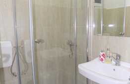 Garsoniera, decomandata, imobil tip casa, gradina, parcare, zona UMF