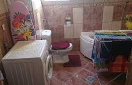 Apartament de vanzare, 2 camere, 53 mp, zona Napolact