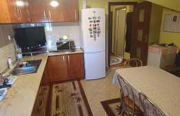 Apartament de vanzare, 2 camere, 53 mp, zona Napolact