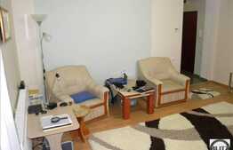 Vanzare 3 camere, decomandat, 85 mp utili, zona Campului, cu boxa si parcare