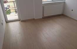 Apartament 3 camere, 63 mp, 2 balcoane, etaj intermediar, zona Petrom