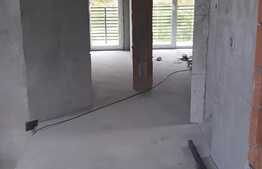 Casa individuala de 120 mp, teren de 600 mp! Semifinisat! Zona de case!