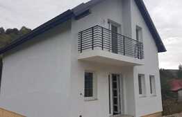 Casa individuala de 120 mp, teren de 600 mp! Semifinisat! Zona de case!