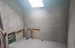 Casa individuala de 120 mp, teren de 600 mp! Semifinisat! Zona de case!