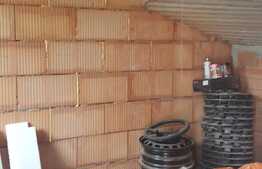 Casa individuala de 120 mp, teren de 600 mp! Semifinisat! Zona de case!