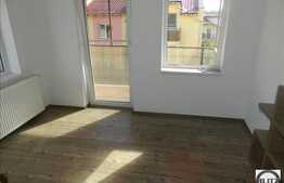 Vanzare apartament cu 2 camere , cu loc de parcare si curte privata