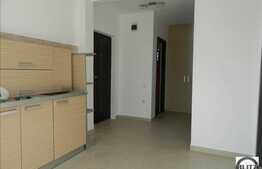 Vanzare apartament cu 2 camere , cu loc de parcare si curte privata