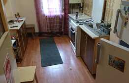 Apartament 3 camere, 66 mp, decomandat, zona Podului Calvaria